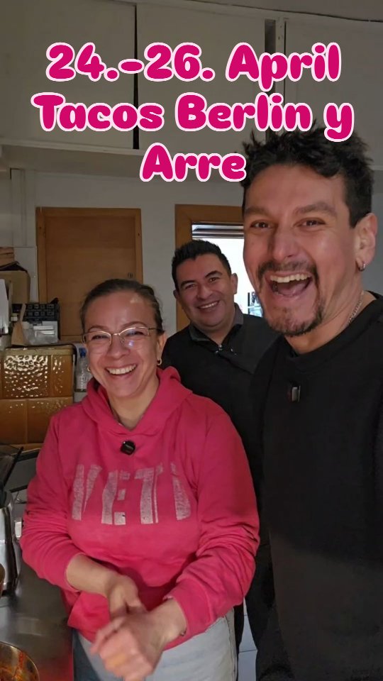 🌽 _ELOTL_  ArtHouseRising 7 🌮

​¡Sorpresa! Del 24 al 26 de abril, Berlín se llena de arte y puro sabor mexicano con un invitado especial y @franco_yahir_ 💗.

​📍 ​Käthe-Niederkirchner-Str. 32, 10407 Berlín.
​📅 24.-25. Abril
🔥 Menú por @_elotl_ :  Gorditas, Tostadas y una sorpresa que tienes que probar sí o sí. 🌮

​VIERNES 24 | 15:55 hrs:
🎨 Opening oficial con el arte de @evaarmisen
🔥 Cerramos el fin de semana con broche de oro junto a Arre con Chilaquiles verdes! 

​¡Pásele güerito!

Gracias a  @art.house.rising.berlin @alexander.skora

​#ELOTL #ArreMexicanEssen #BerlinArt #EvaArmisen #tacosberlin