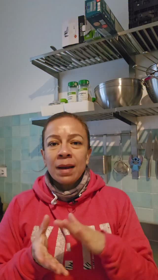 🫔 Der Tamalómetro startet!

💗 Ab heute könnt ihr eure Tamales vorbestellen

📆 Lieferung: Samstag, 17. & Sonntag, 18. Januar 
🛍️ Auch im Laden erhältlich

🔗 Bestellung über den Link in meiner Bio

#Tamalometro #TamalesInBerlin #ArreMexicanEssen #MexikanischesEssen #mexikoindeutschland